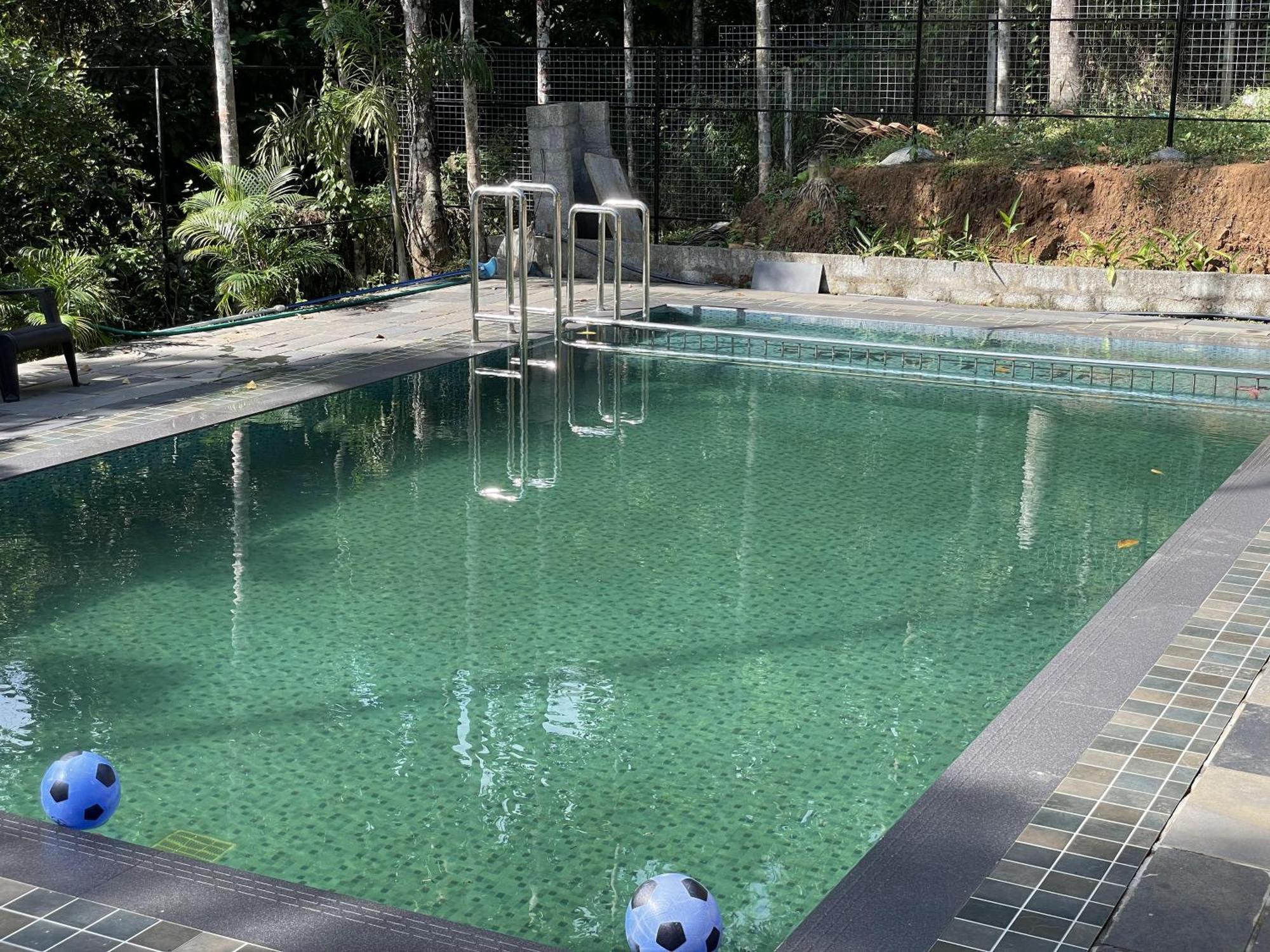 Wetlands Wayanad Pool Resort With Natural Waterfalls Padinjarathara Exterior foto